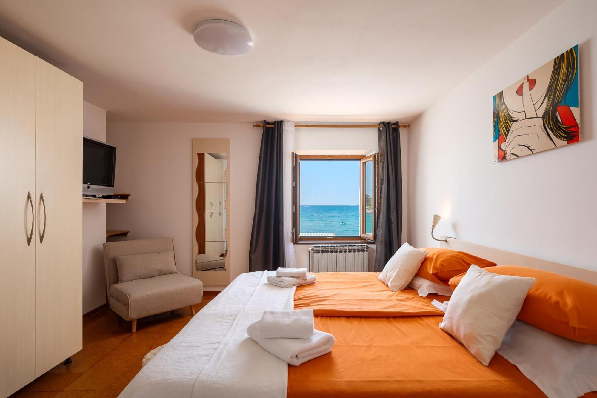 Beach House - Sea Breeze Porec Exterior photo