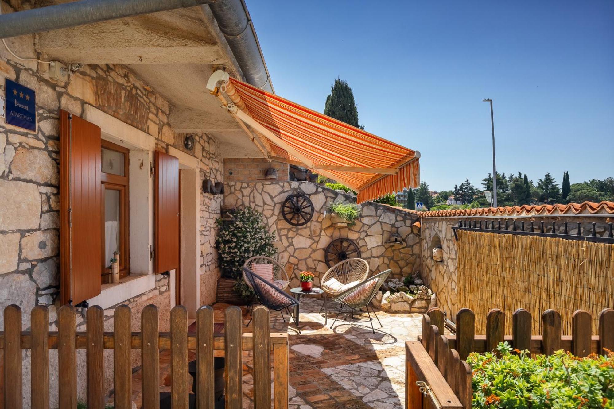 Beach House - Sea Breeze Porec Exterior photo