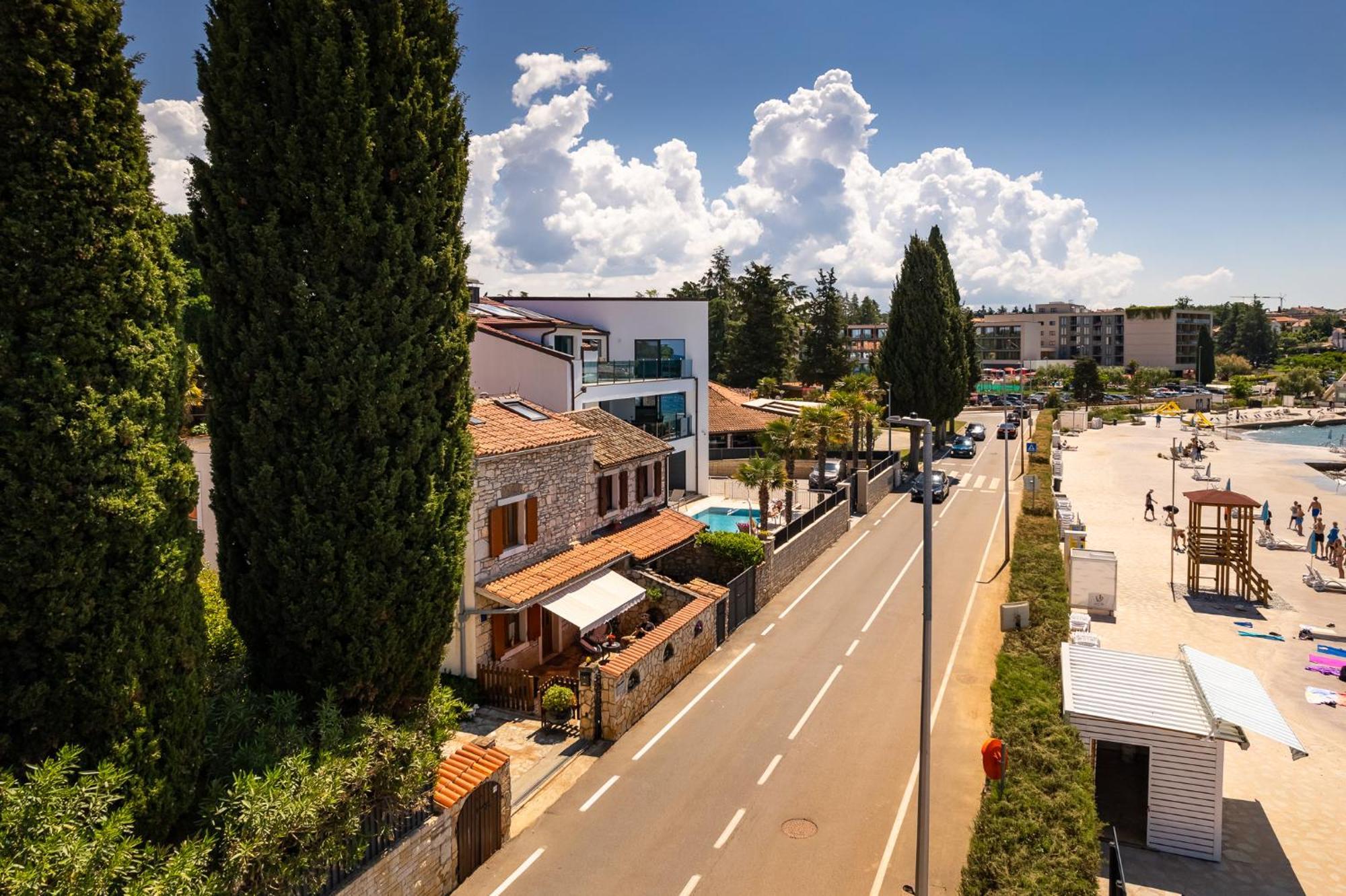 Beach House - Sea Breeze Porec Exterior photo